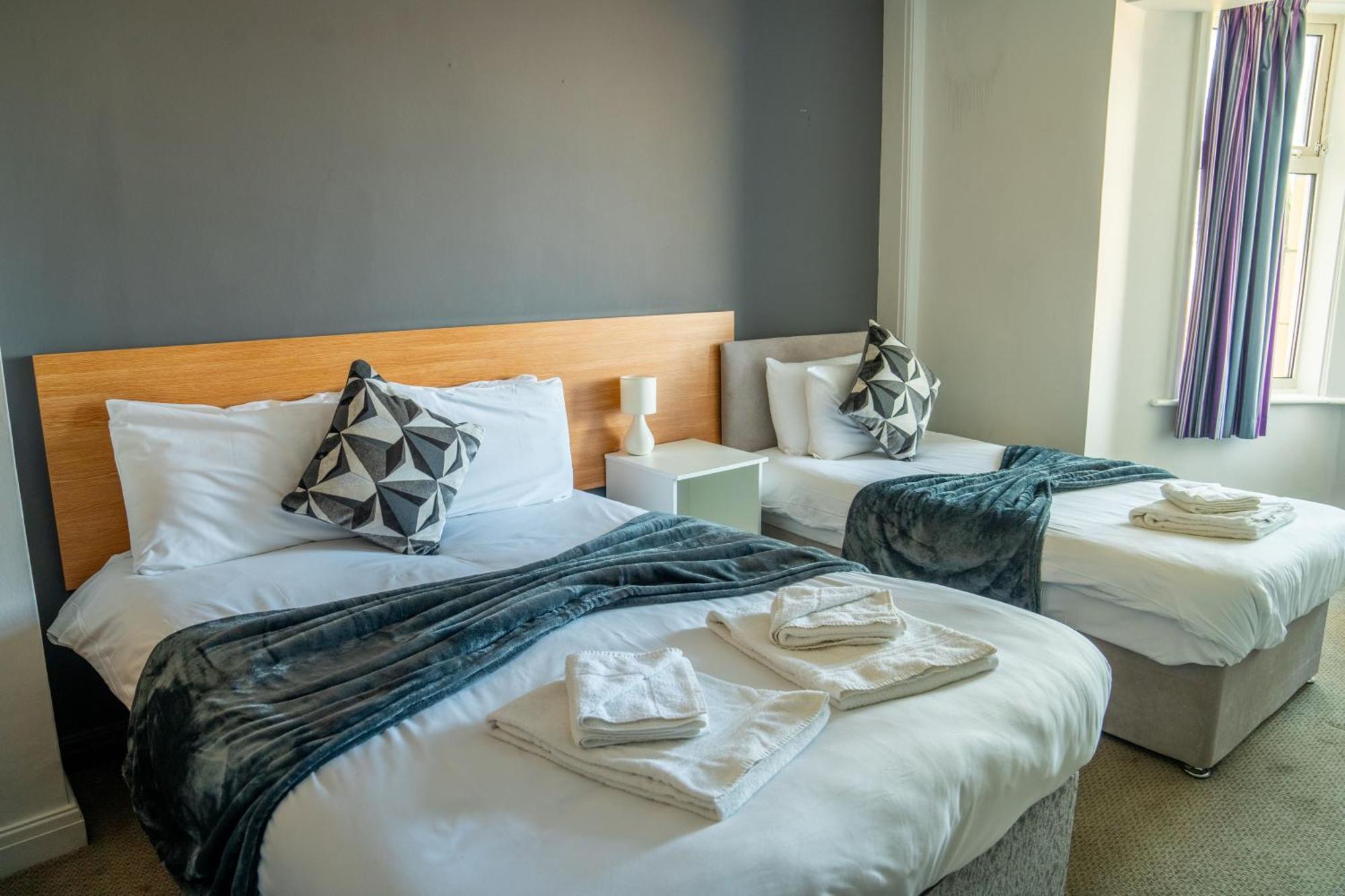 The Strathmore Hotel モアカム エクステリア 写真